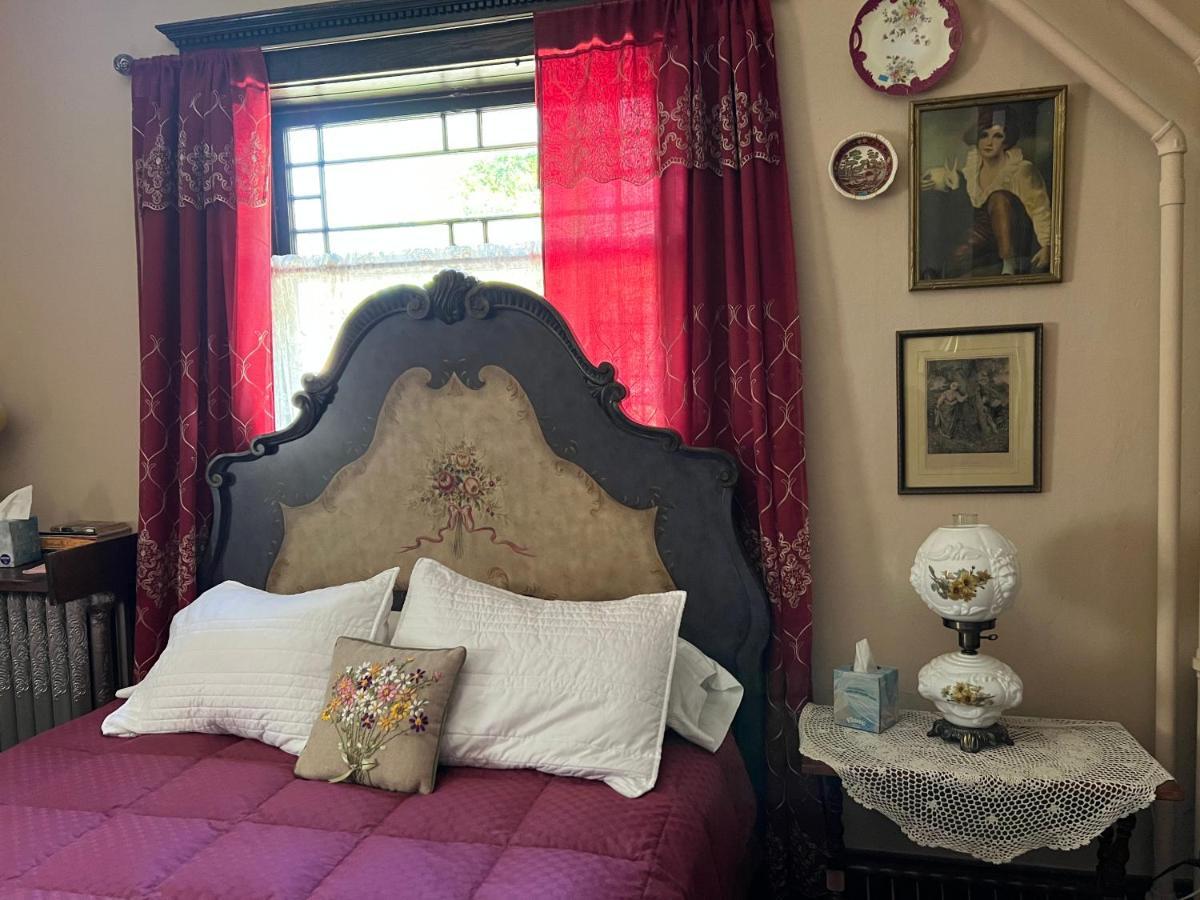 Hearts Desire Bed & Breakfast