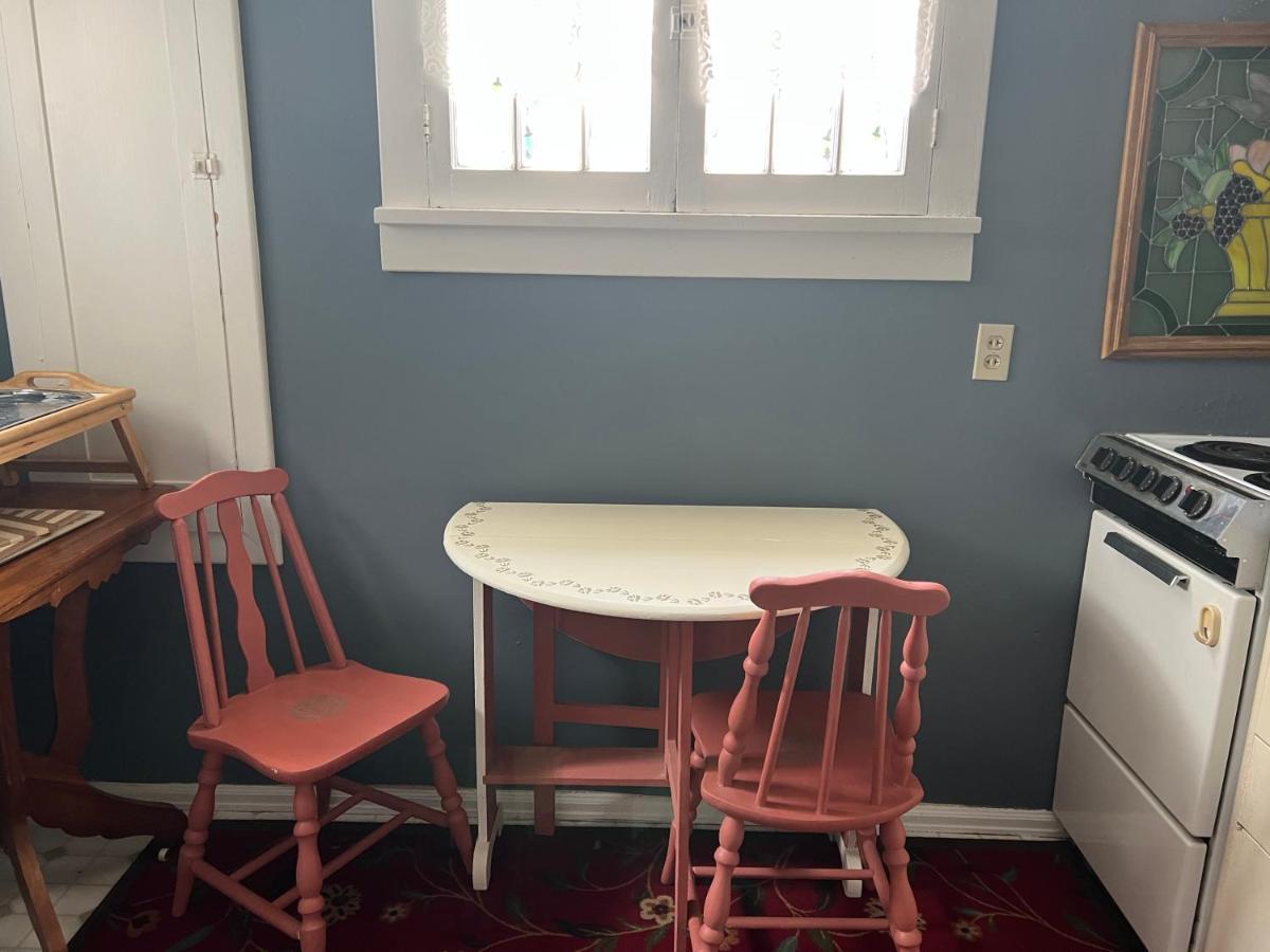 Bed & Breakfast Hearts Desire